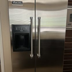 Viking refrigerator 