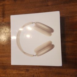Brand New Airpods Max With Smart Case