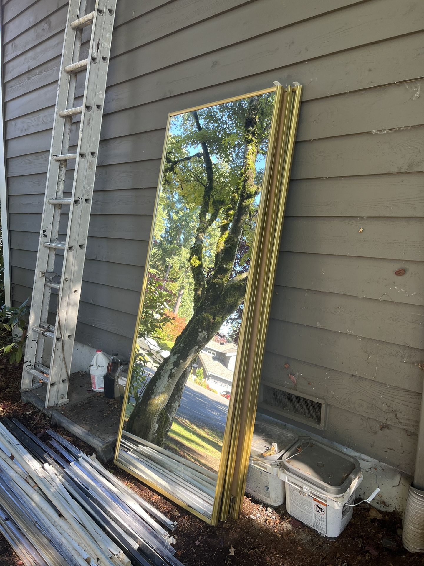 Free Mirror Sliding Doors