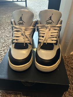 Air Jordan 4 Retro
