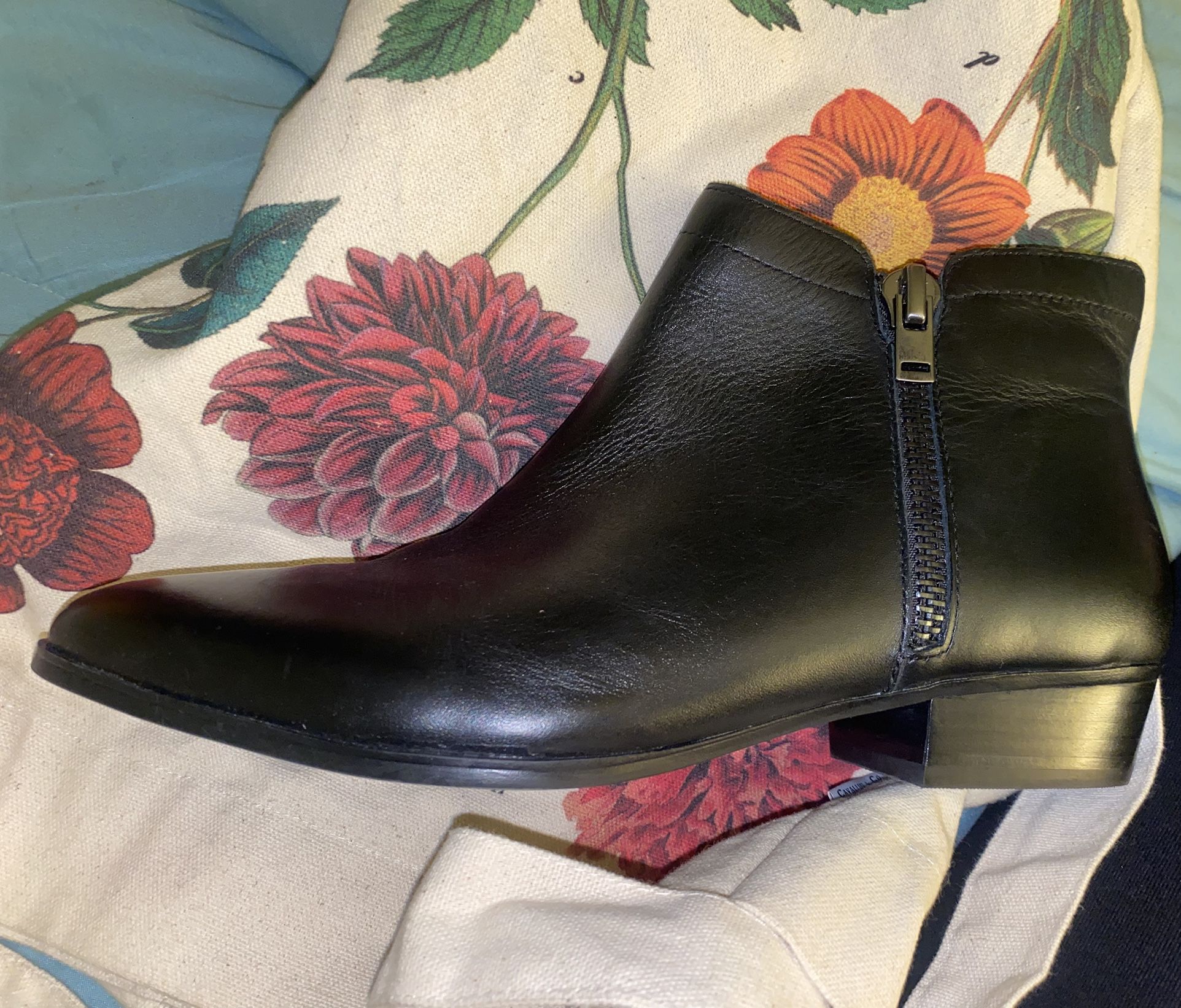 Naturalizer Ankle Boots