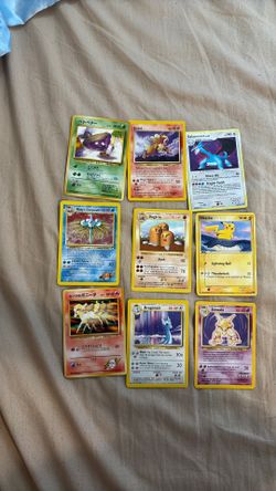 9 Pokemon cards (holo, reverse holo, vintage)