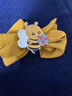 Bumble bee hair bow