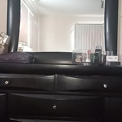 Dressers (With Mirror)