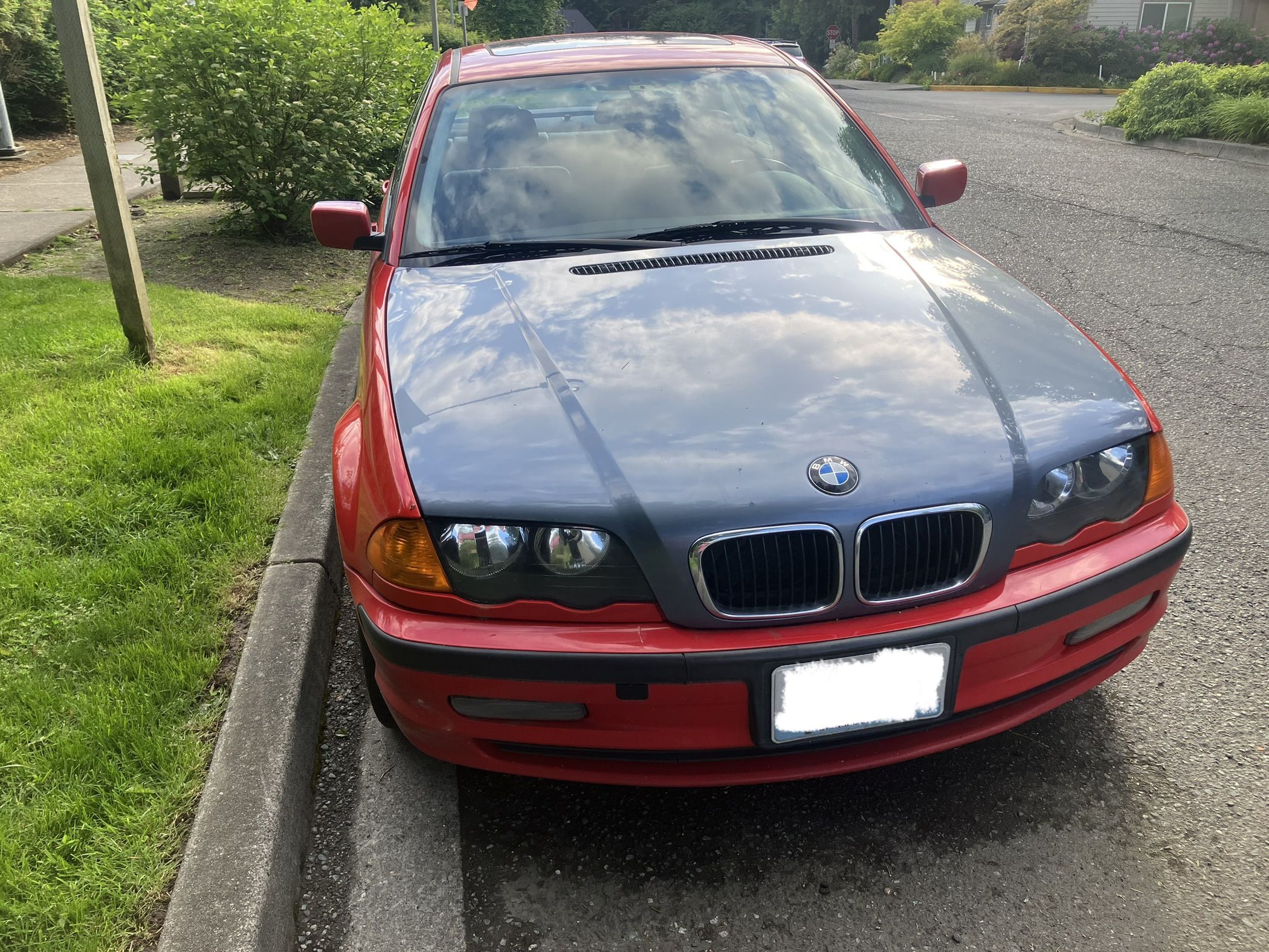 BMW 323i Parts Car