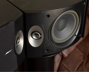 Bose 301 Series V Speakers - MINT
