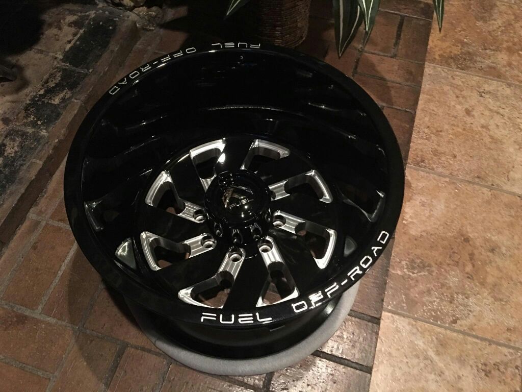 20x14 FUEL FORGED 8 LUG WHEELS CHEAP PRICE
