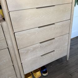 Raymour and Flanigan 5 Drawer Chest