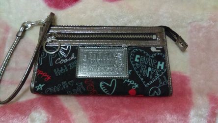 Coach poppy wristlet