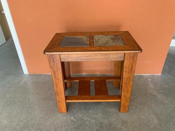 End table