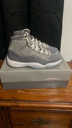 Jordan 11s Cool grey size 8.5