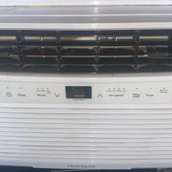 Frigidaire Air Conditioner A/C Unit 