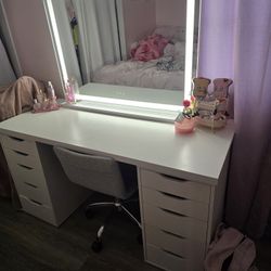 Vanity / Ikea Vanity 