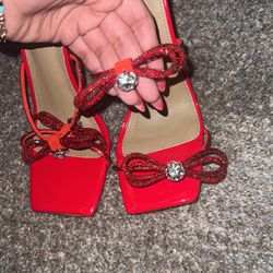 Red Bow Heels Miss Lola
