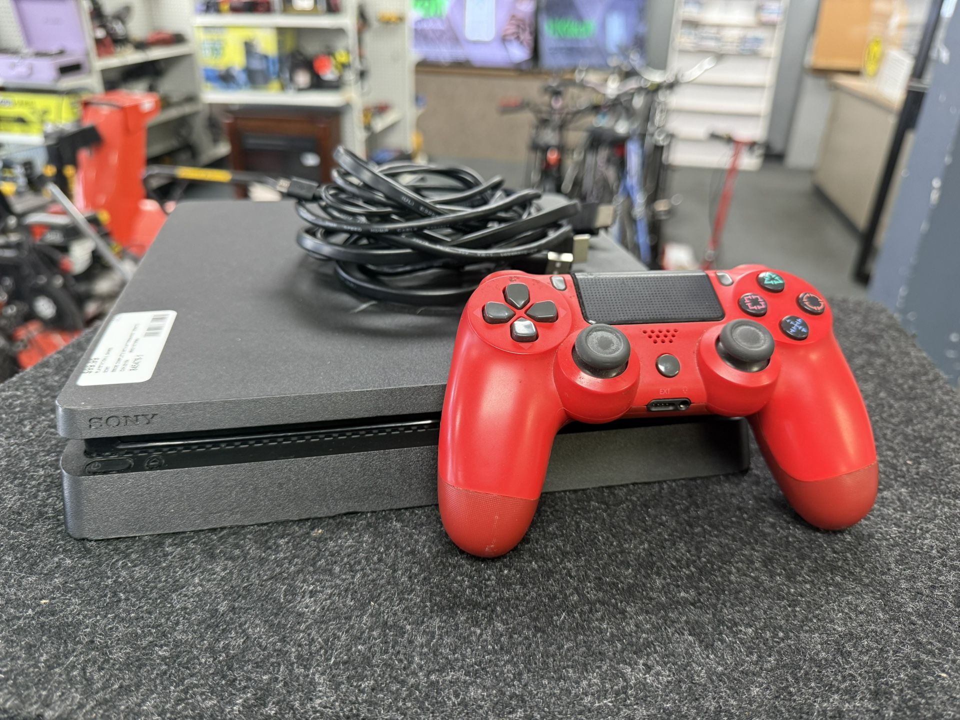 PS4 slim 500gb complete with controller 845476-1
