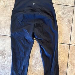 Lululemon leggings size 8 black