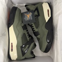 Jordan 4 Undefeated 2025 Size 9.5M