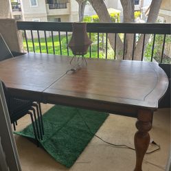 Dining table for sale