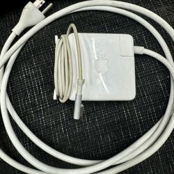 Apple 85W MagSafe Power AC Adapter / Model A1290