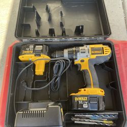 Dewalt 14.4v Power Drill W/additional Battery /charger & Case