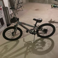 MONGOOSE mountain bike kids