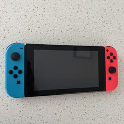 Nintendo Switch 