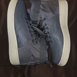 Size 12 MENS BRAND NEW! (Nike SF AF1 MID)