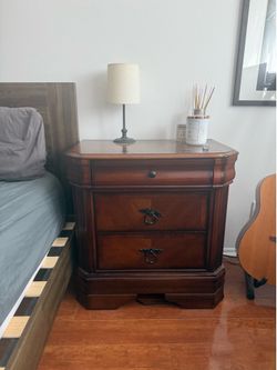 Nightstand (set of 2)