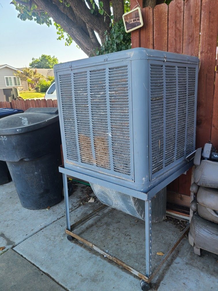 Huge Swamp Cooler With Stand