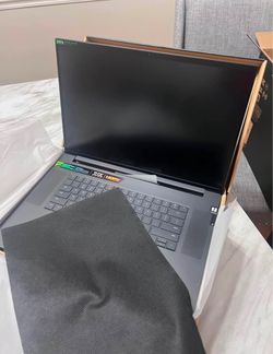 Razer Blade 18 - 18" Gaming Laptop