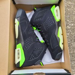 Brand New. Jordans. Size: 6.5 (Pick Up Only)