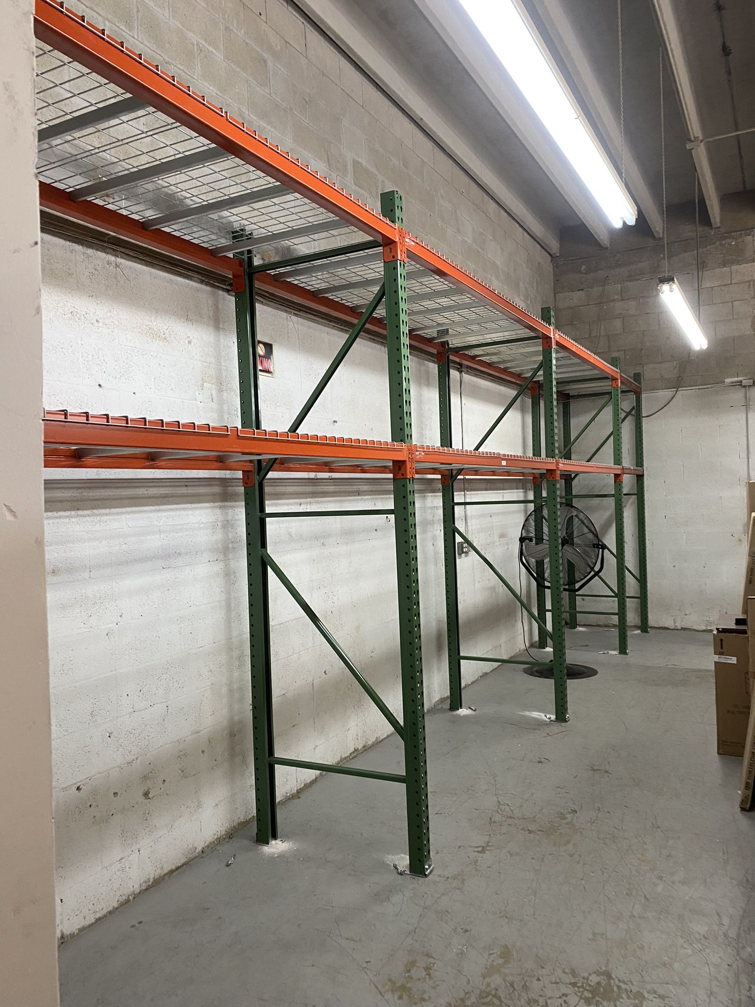 PALLET RACKS POSITION NEW AND USED CONDITION 