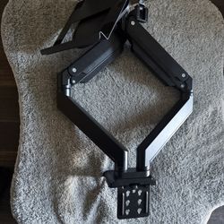 Double monitor arm