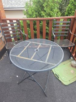Patio table
