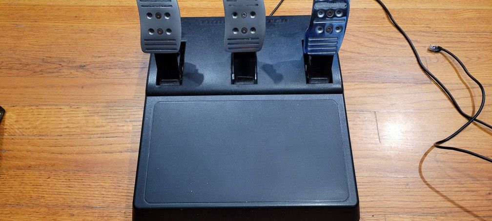 thrustmaster Pedals t3pa 