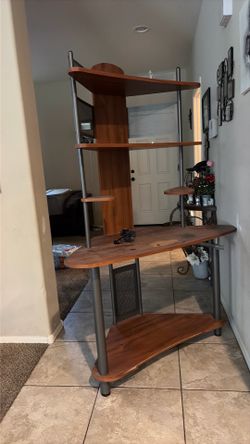 Corner desk-free just pick up