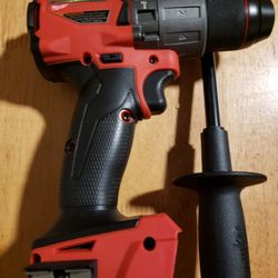 Taladro Milwaukee