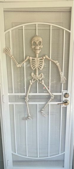 Dangly Skeleton