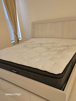 King Bedroom Set