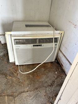 18,000 BTU Air Conditioner 