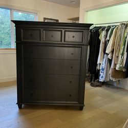 Extra Large Dresser. Solid Wood 