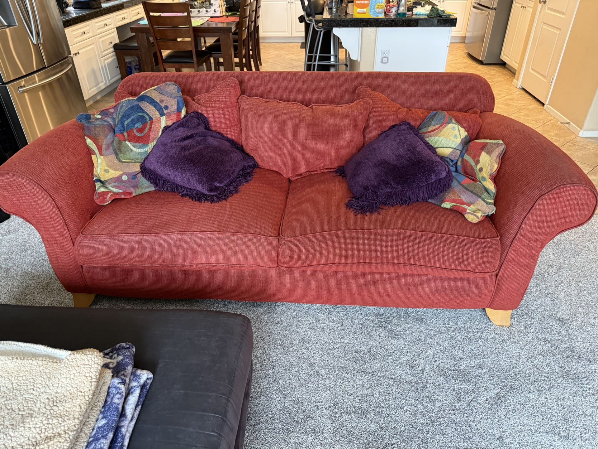 Couch Red And Multicolored