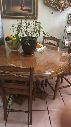 Table and 6 chairs