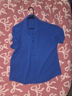 Women's Blue Short Sleeve Button Up Size L