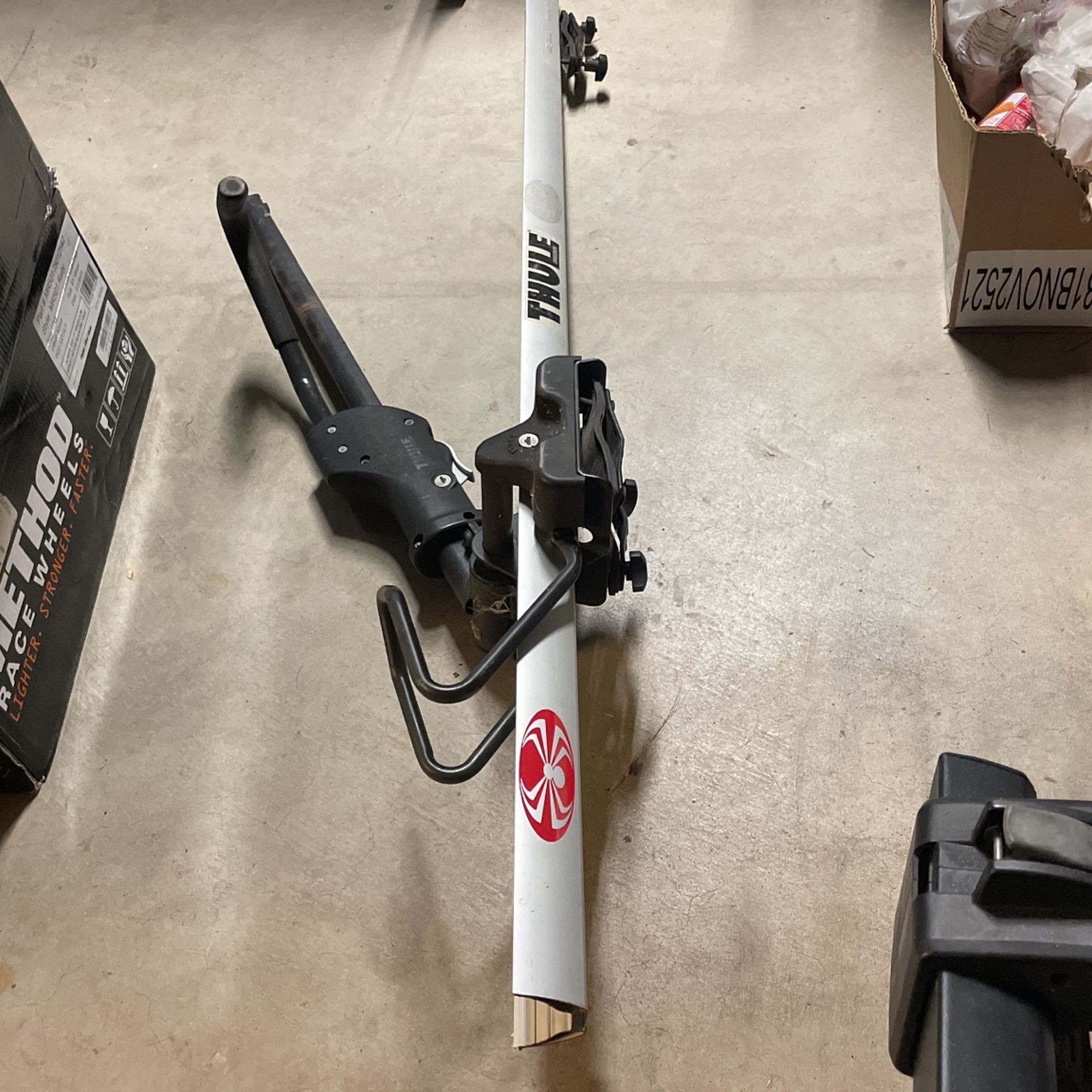 THULE Roof Bike Rack Attachment for Sale in San Diego, CA OfferUp