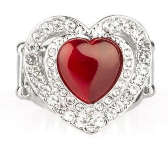 Paparazzi Ring ~ What The Heart Wants