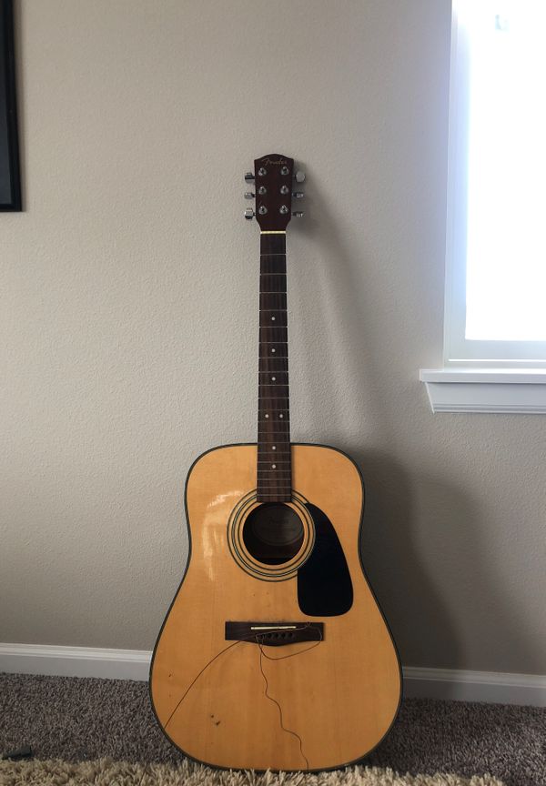 Basic Fender Acoustic Guitar for Sale in Black Diamond, WA OfferUp