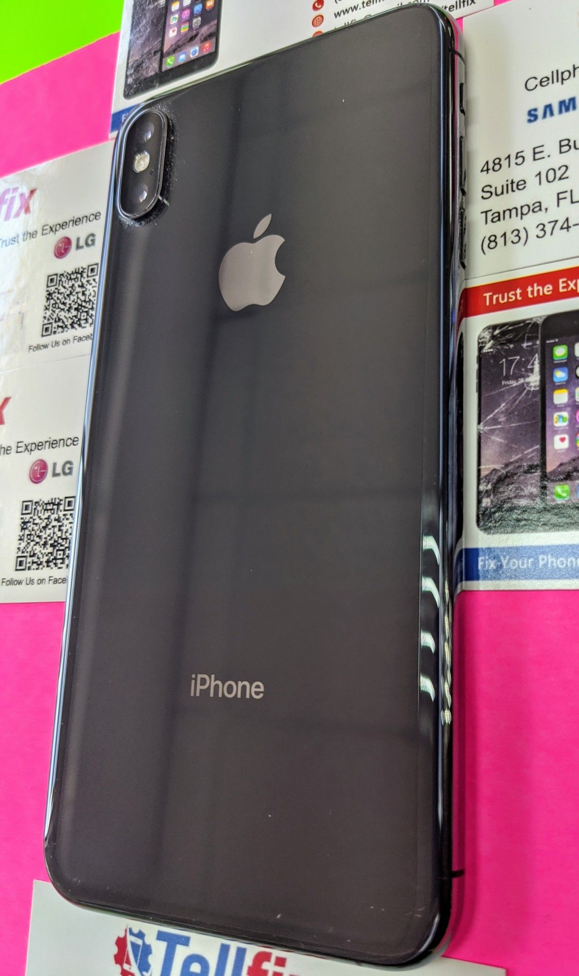 iPhone XS MAX. 64GB. Factory unlocked π Like new condition π With warranty π§Ύ