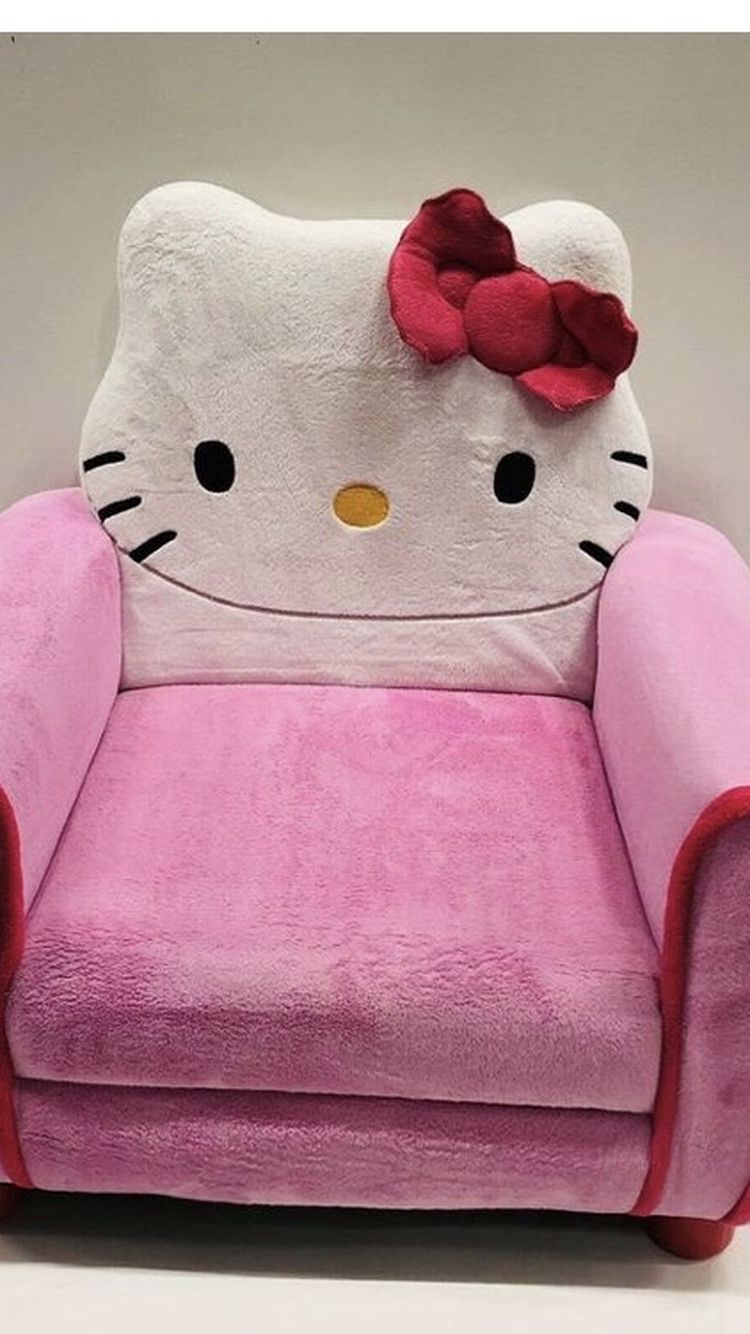 Hello Kitty Chair