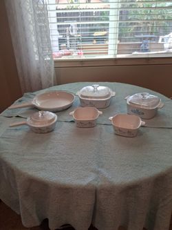 9-pcs of Corning ware Cookware